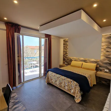 Bed & Breakfast Mongibello Palace