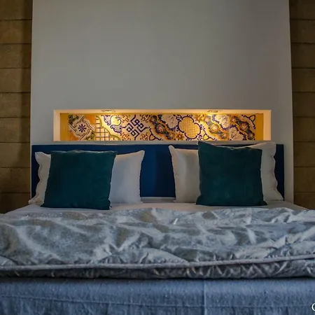 Mongibello Palace 몬델로