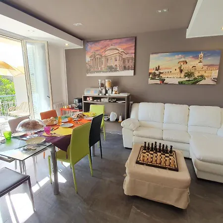 Mongibello Palace Bed & Breakfast