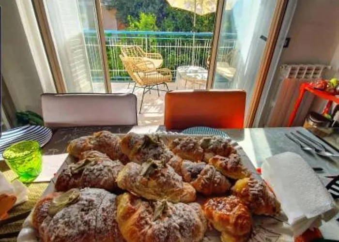 Mongibello Palace 住宿加早餐酒店