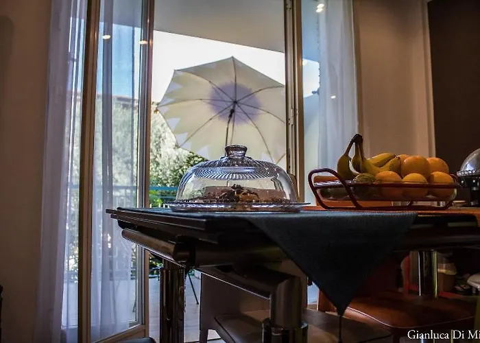 Mongibello Palace 蒙德罗