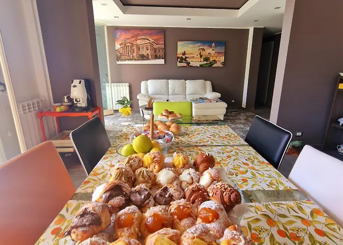 Mongibello Palace 蒙德罗