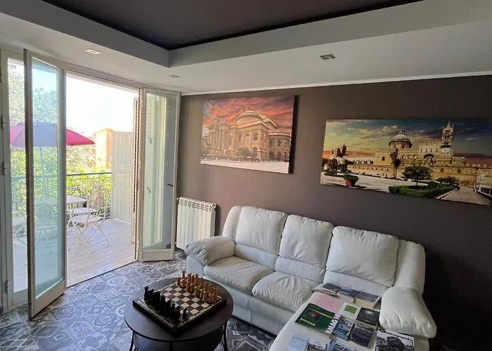 Mongibello Palace 住宿加早餐酒店