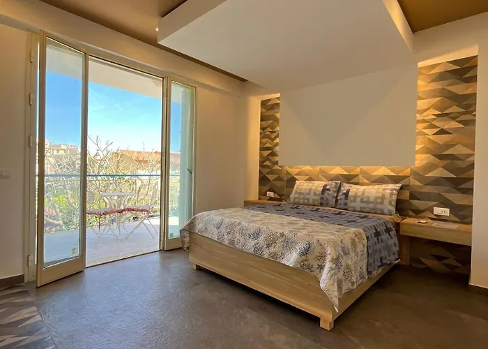 Mongibello Palace 3*