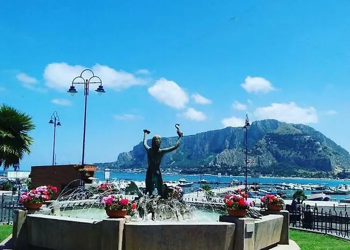 Mongibello Palace 3*