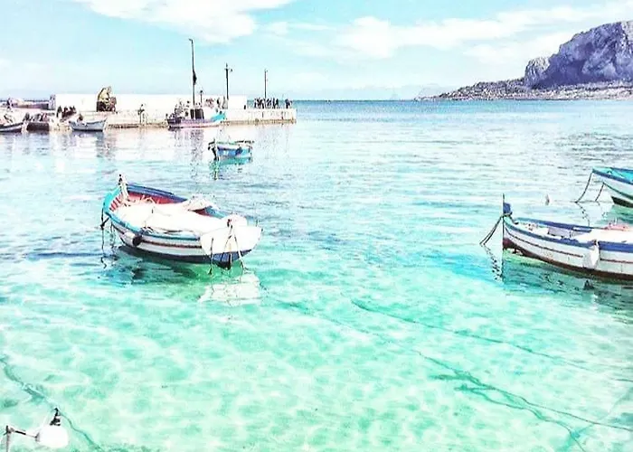 Mongibello Palace 住宿加早餐酒店 蒙德罗