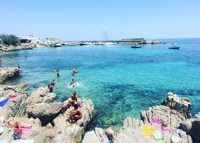 Mongibello Palace 住宿加早餐酒店